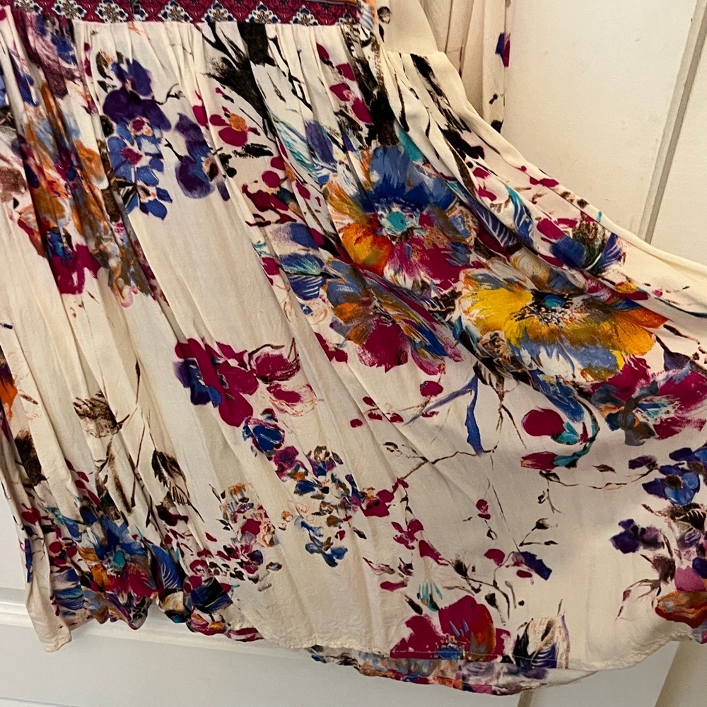 Umgee Multicolor Geometric Pattern Top - Picture 5 of 8